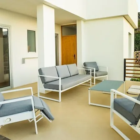 Casa Viña: A Spectacular Away From It Villa *