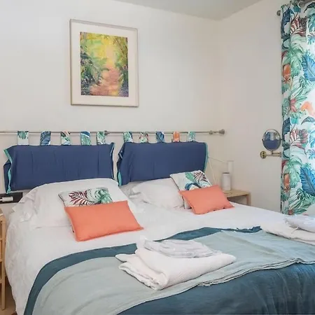Casa Viña: A Spectacular Away From It *