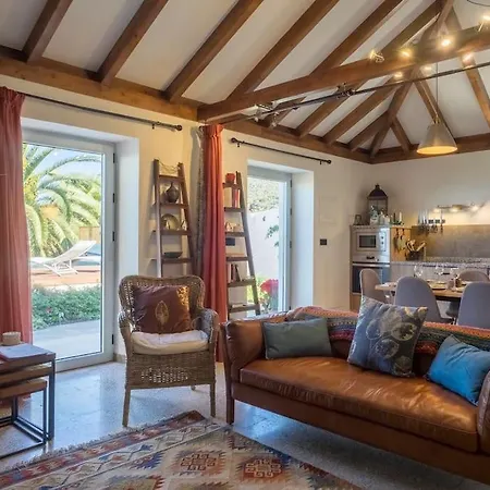 Casa Viña: A Spectacular Away From It Villa