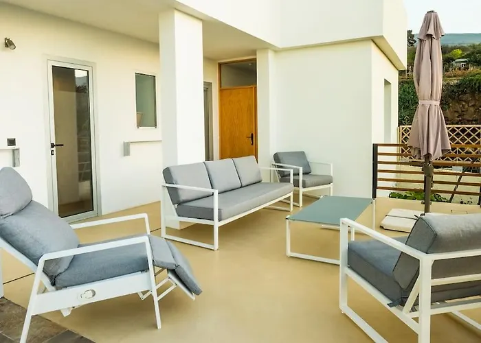 Casa Viña: A Spectacular Away From It Villa *