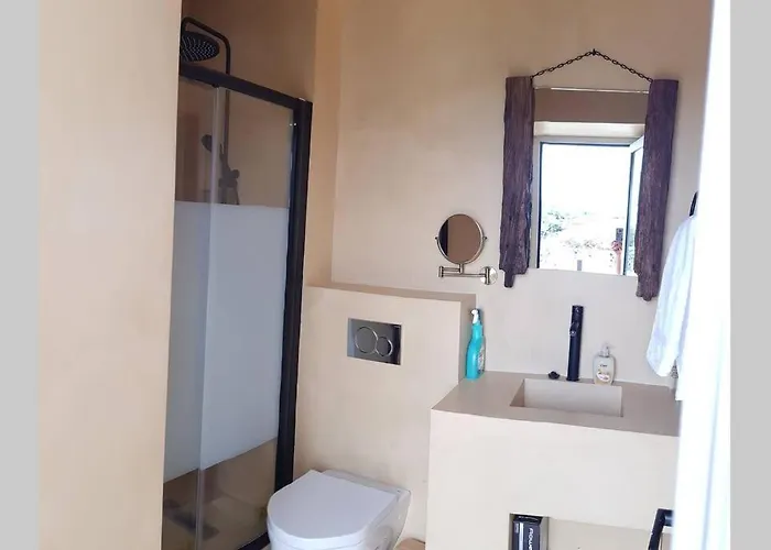 Villa Casa Vina: A Spectacular Away From It *