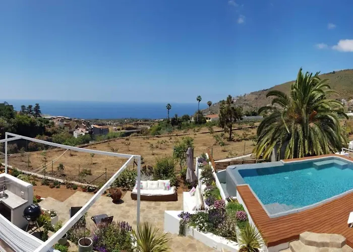 Villa Casa Vina: A Spectacular Away From It *