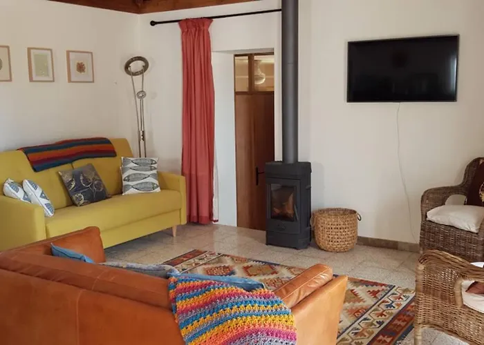 Villa Casa Vina: A Spectacular Away From It *