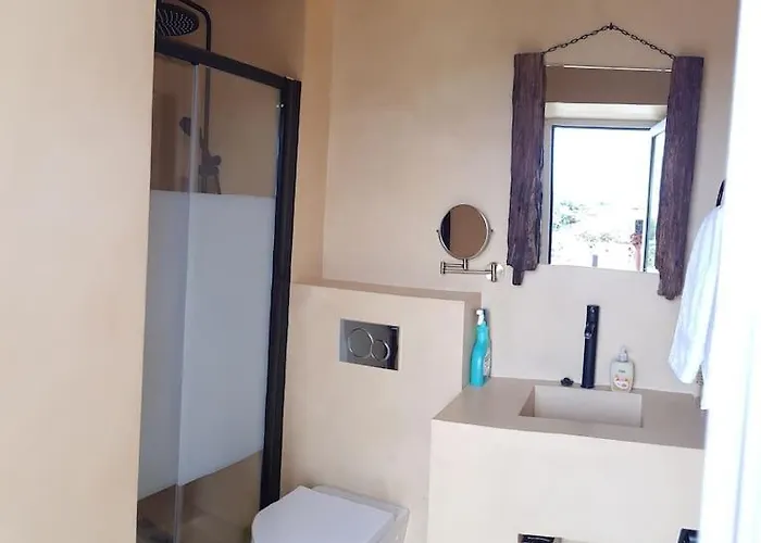 Villa Casa Vina: A Spectacular Away From It *