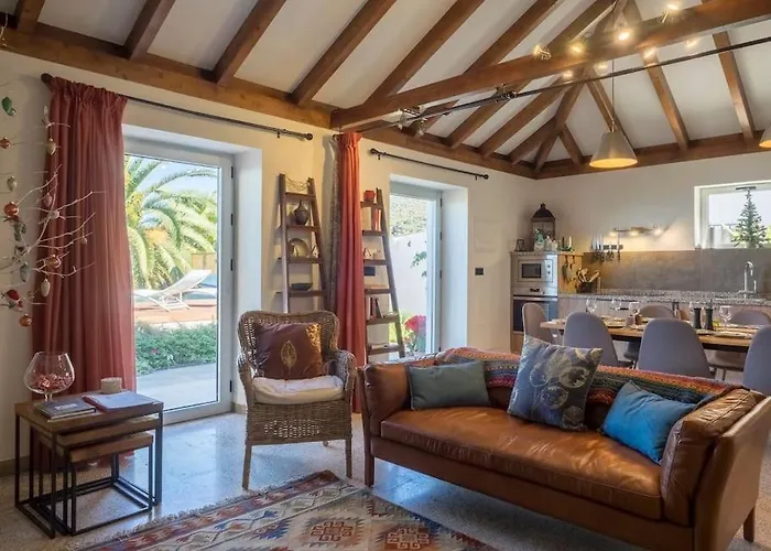 Casa Vina: A Spectacular Away From It Vila